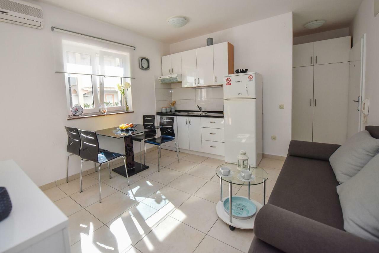 Vicy Apartment Novalja Ngoại thất bức ảnh