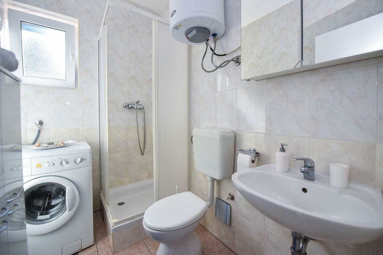 Vicy Apartment Novalja Ngoại thất bức ảnh