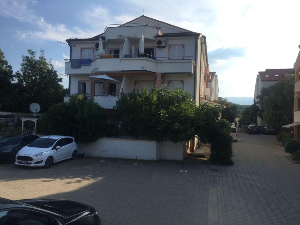Vicy Apartment Novalja Ngoại thất bức ảnh
